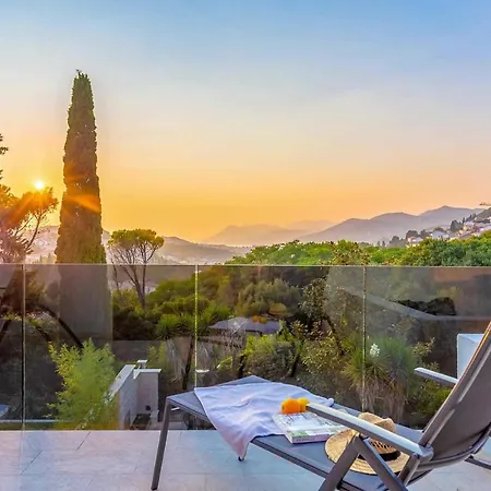 Serenity Villa *